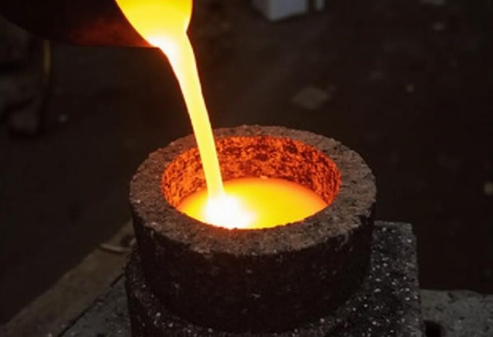 Molten lead