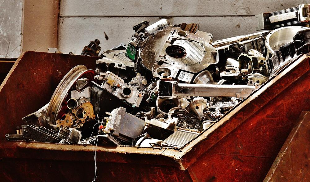 scrap metal-ace2ce1ea1474b4b941d4f83589e4f93.jpg scrap metal